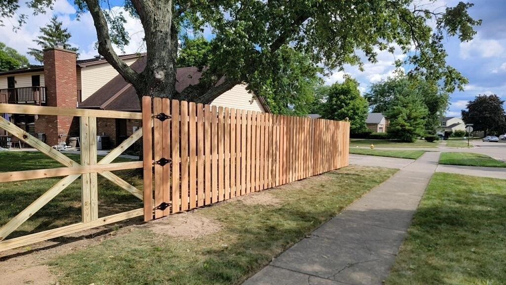Fence & Deck Builder in Vandalia, OH | Tom's Mulch Fence & Deck