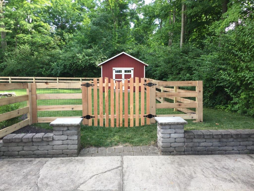Fence & Deck Builder in Greene County, OH | Tom's Mulch Fence & Deck