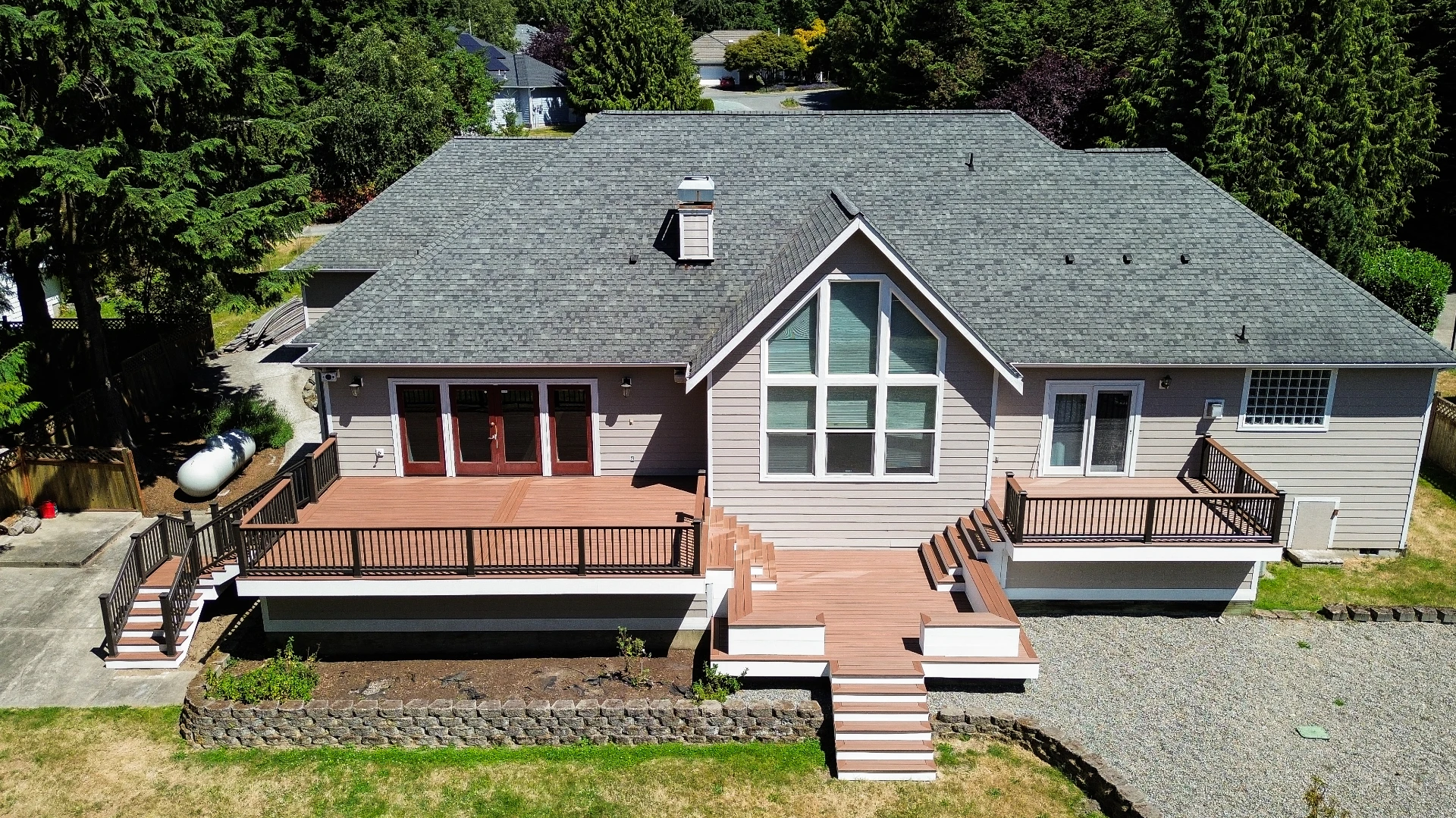 Fence & Deck Builder in Miami Valley, OH | Tom's Mulch Fence & Deck